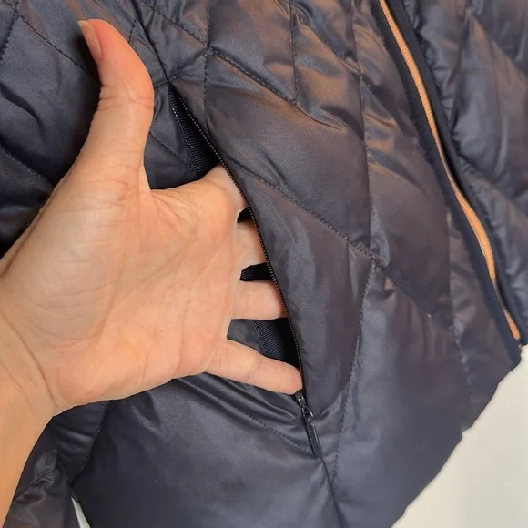 Athleta Navy Blue Puffer Jacket Size M Medium Rose Gold Zipper - Picture 3 of 9